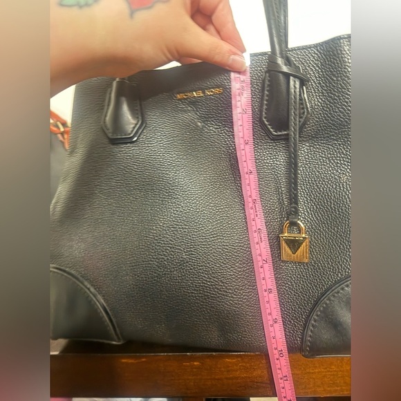 Michael Kors Mercer Gallery Med. Faux Pebbled Leather Tote Bag - Picture 12 of 12